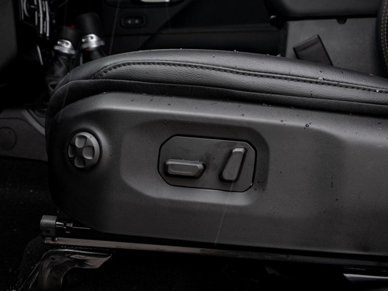 2026 Jeep Wrangler Sahara Photo