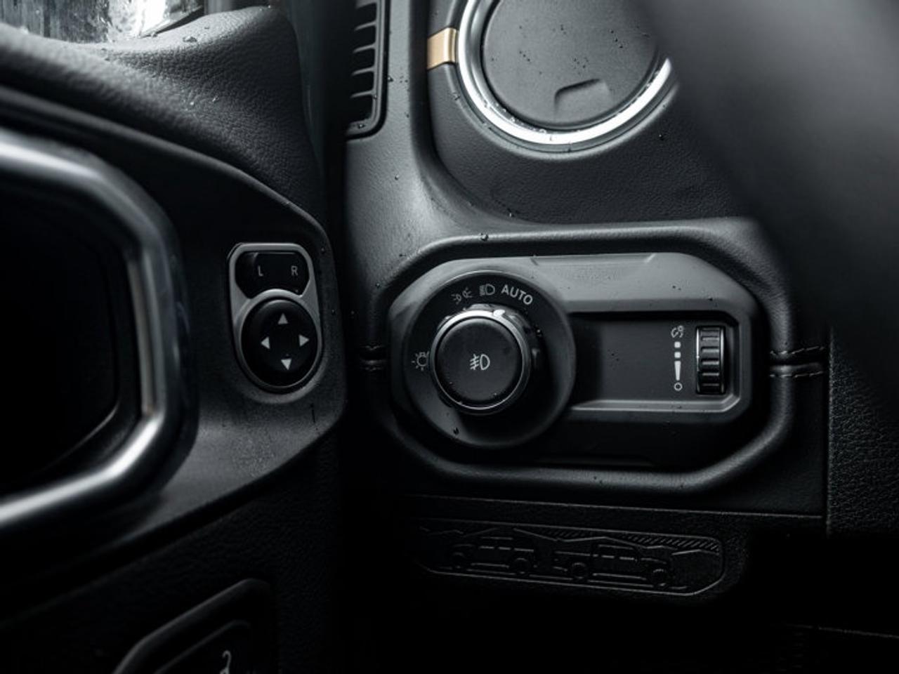 2026 Jeep Wrangler Sahara Photo