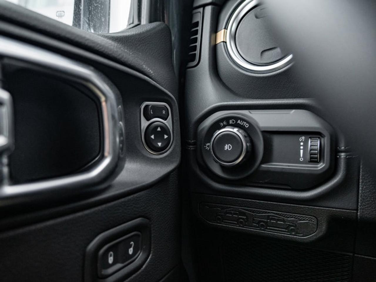 2026 Jeep Wrangler Sahara Photo