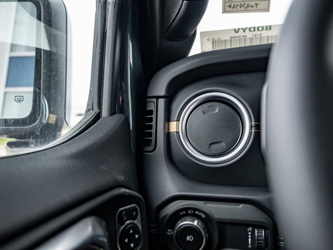 2026 Jeep Wrangler Sahara Photo