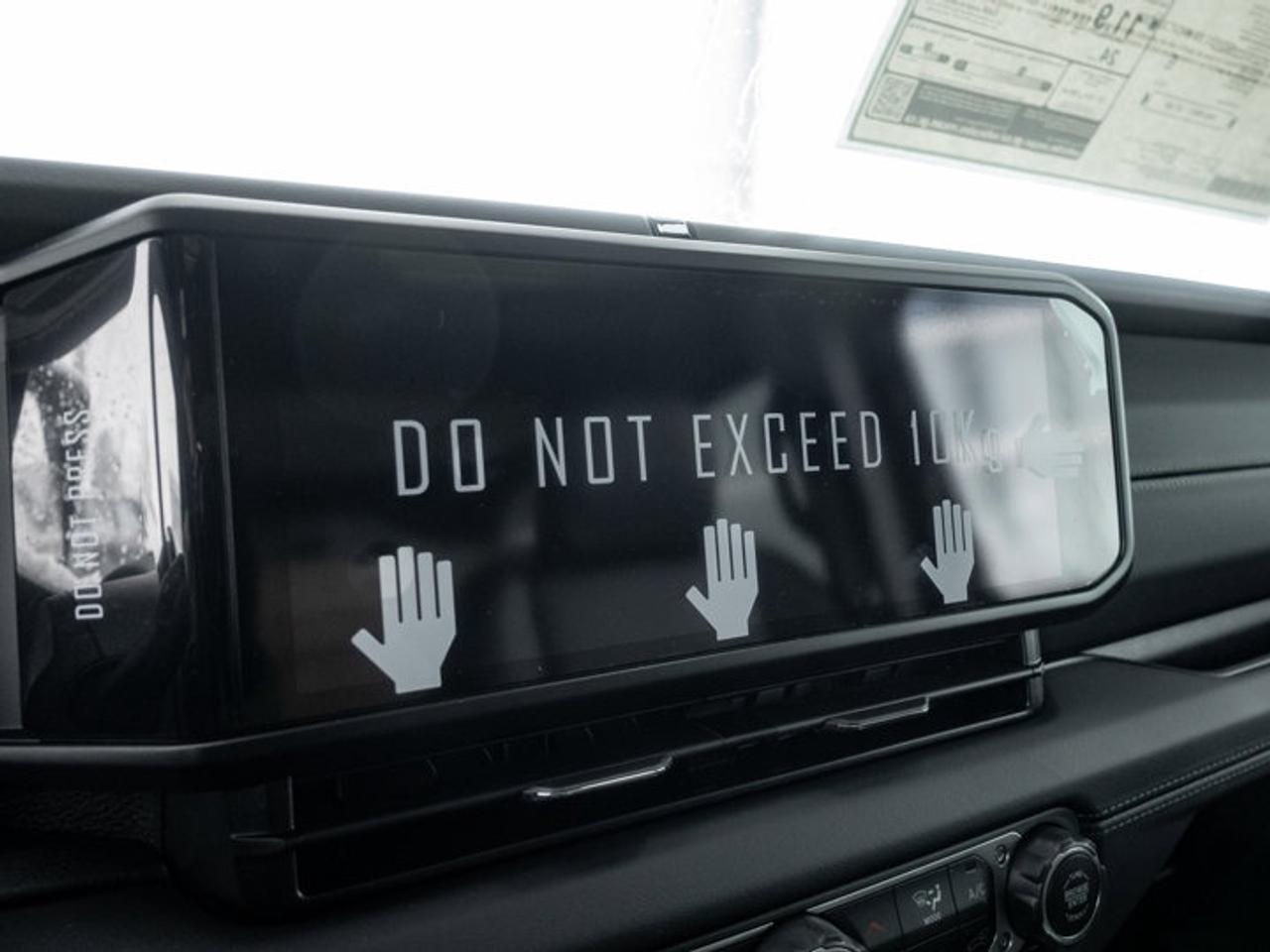 2026 Jeep Wrangler Sahara Photo