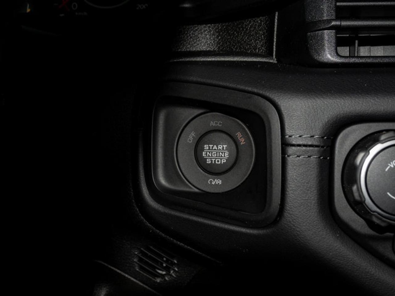 2026 Jeep Wrangler Sahara Photo