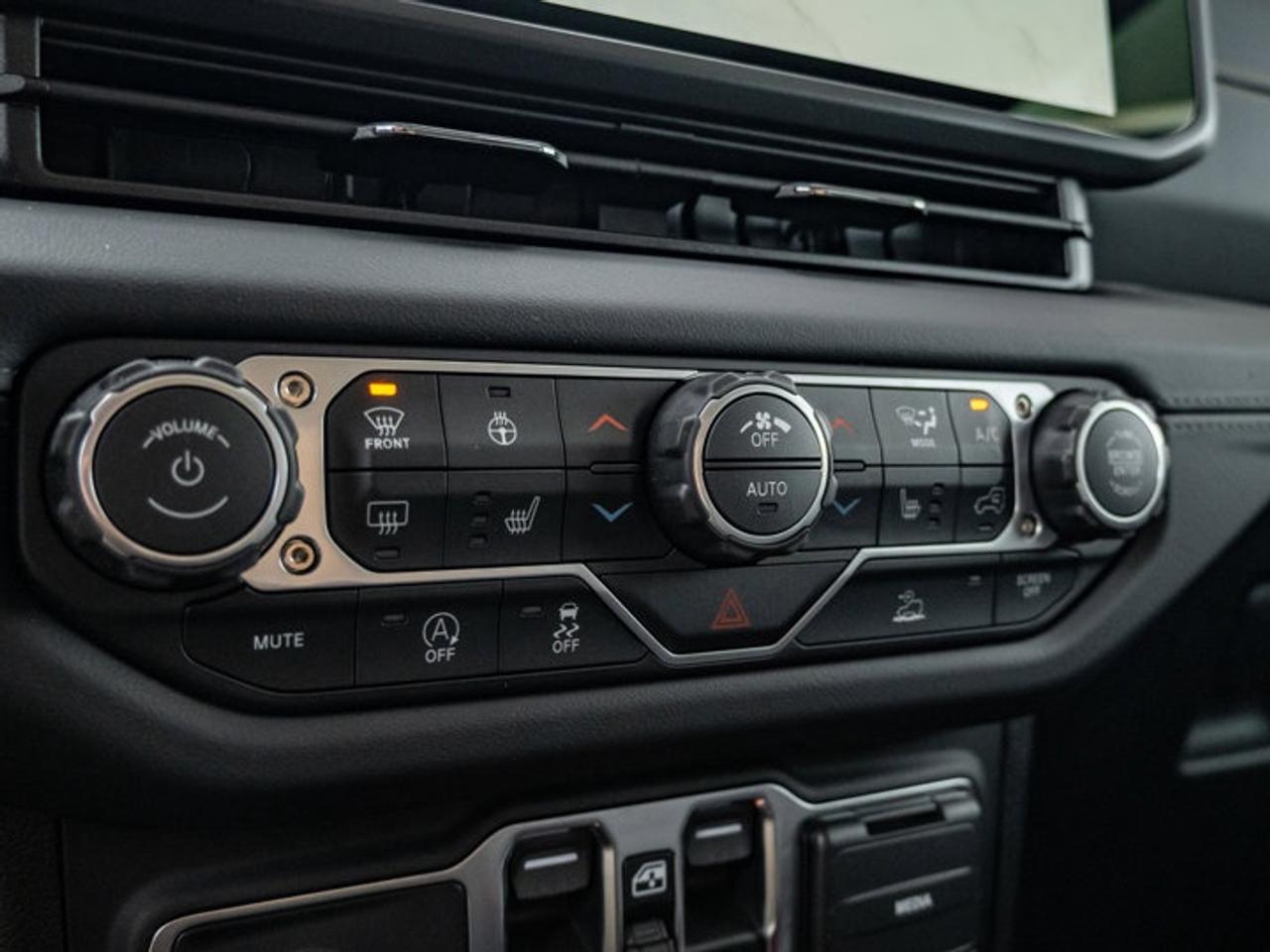 2026 Jeep Wrangler Sahara Photo