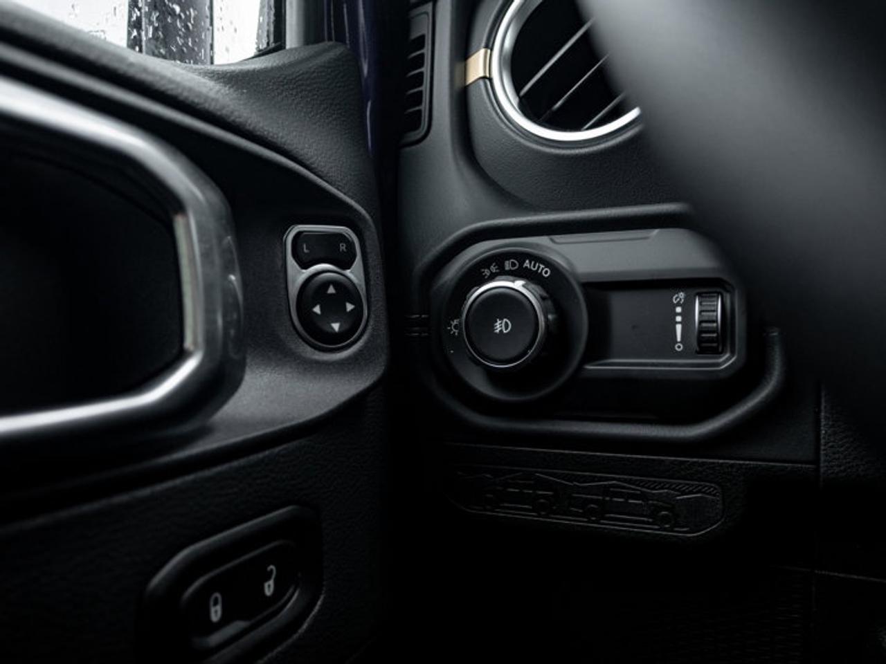 2026 Jeep Wrangler Sahara Photo