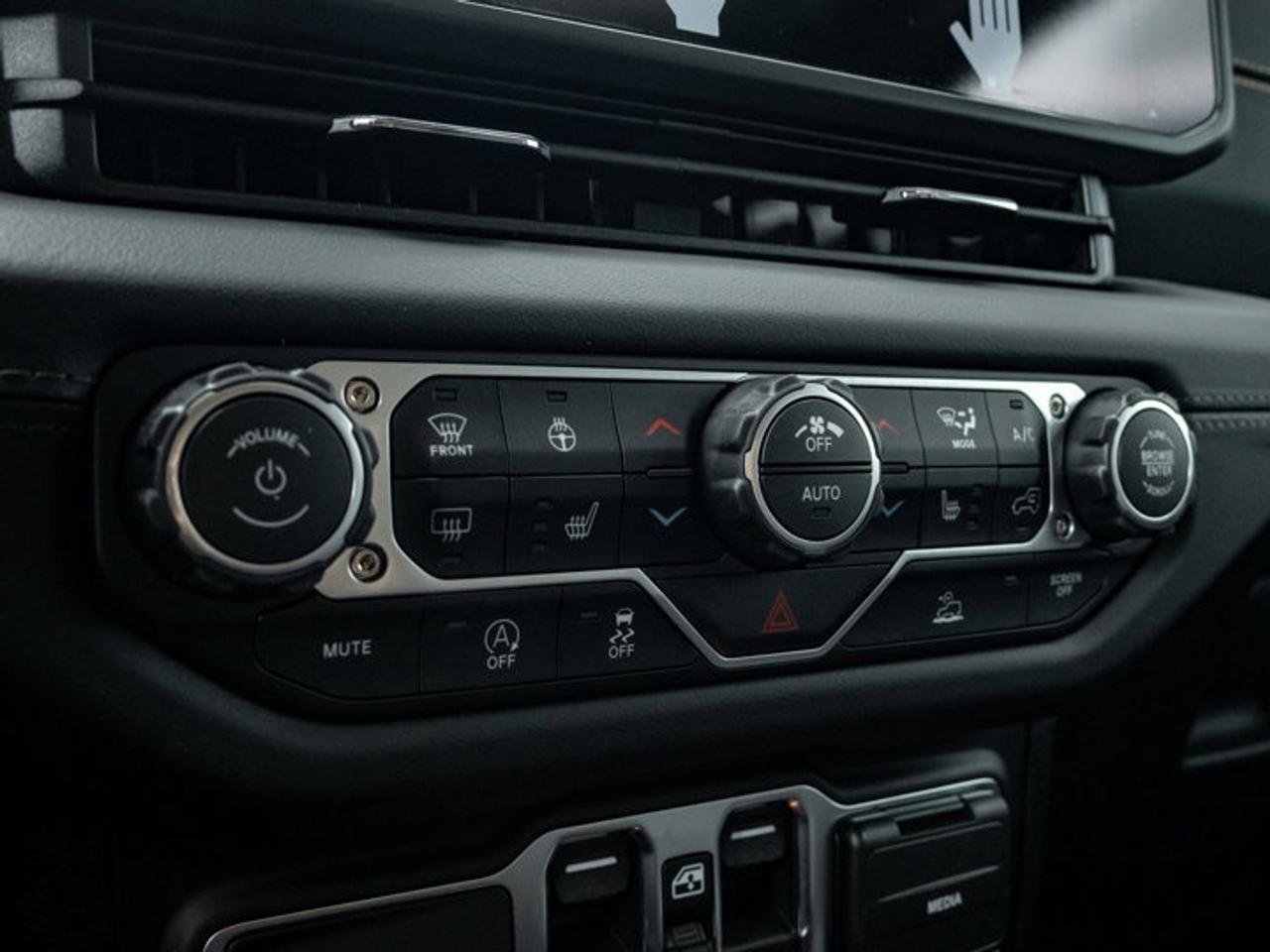 2026 Jeep Wrangler Sahara Photo