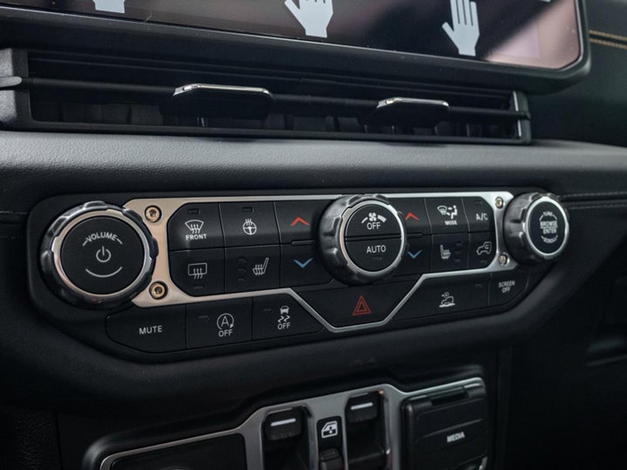 2026 Jeep Wrangler Sahara Photo