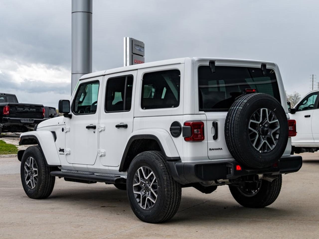 2026 Jeep Wrangler Sahara Photo