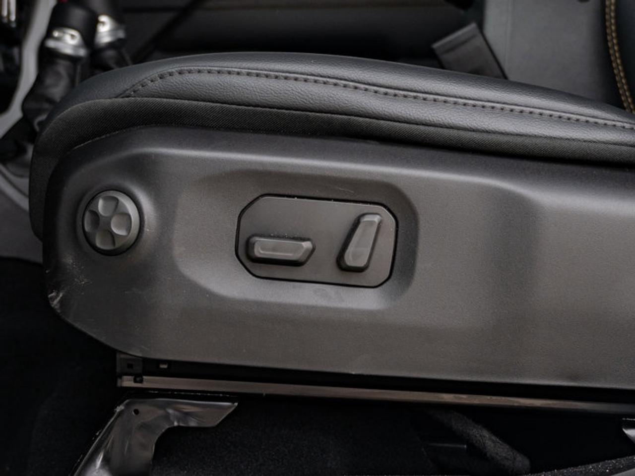 2026 Jeep Wrangler Sahara Photo