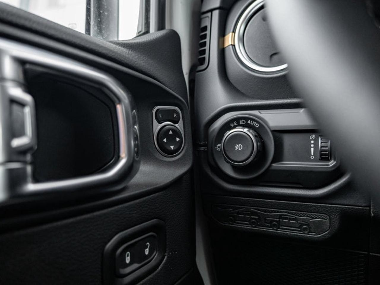 2026 Jeep Wrangler Sahara Photo
