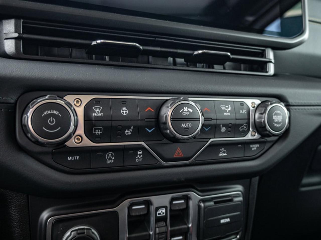 2026 Jeep Wrangler Sahara Photo
