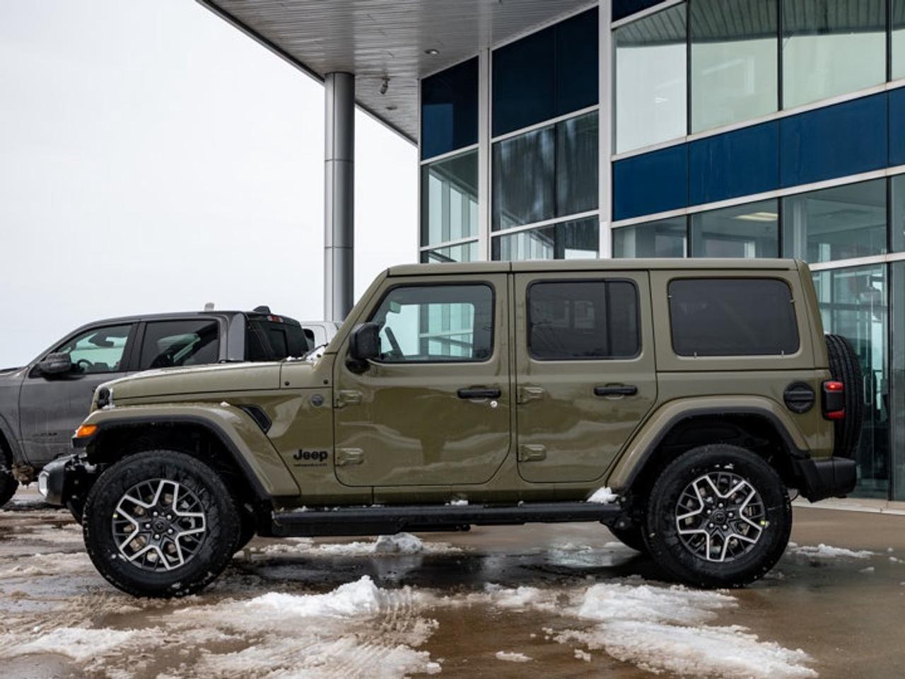 2026 Jeep Wrangler Sahara Photo4