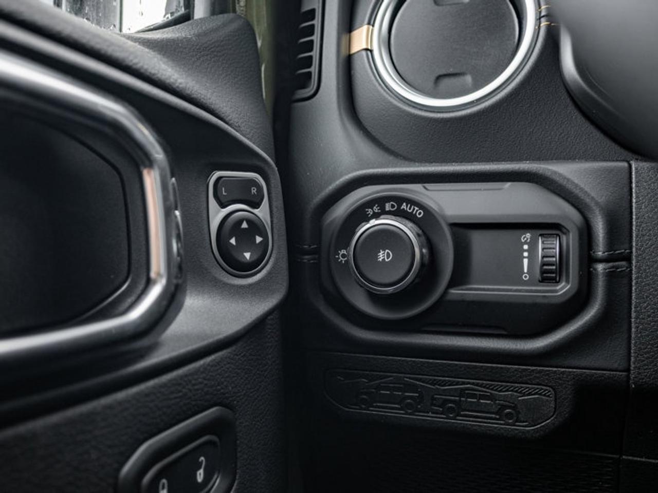 2026 Jeep Wrangler Sahara Photo