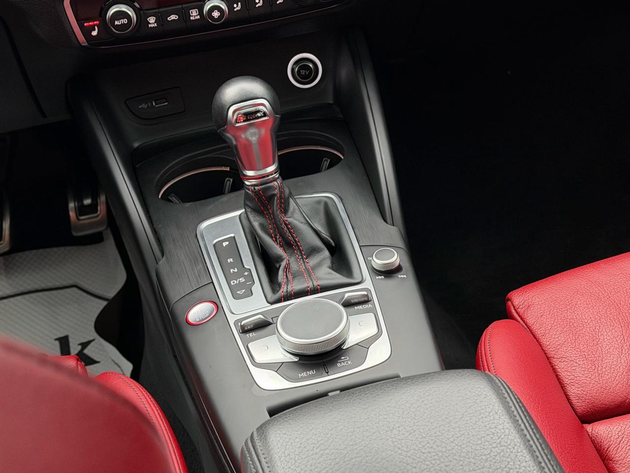 2017 Audi S3 2.0T Technik NAVI|SUNROOF}BACKUP - Photo #9