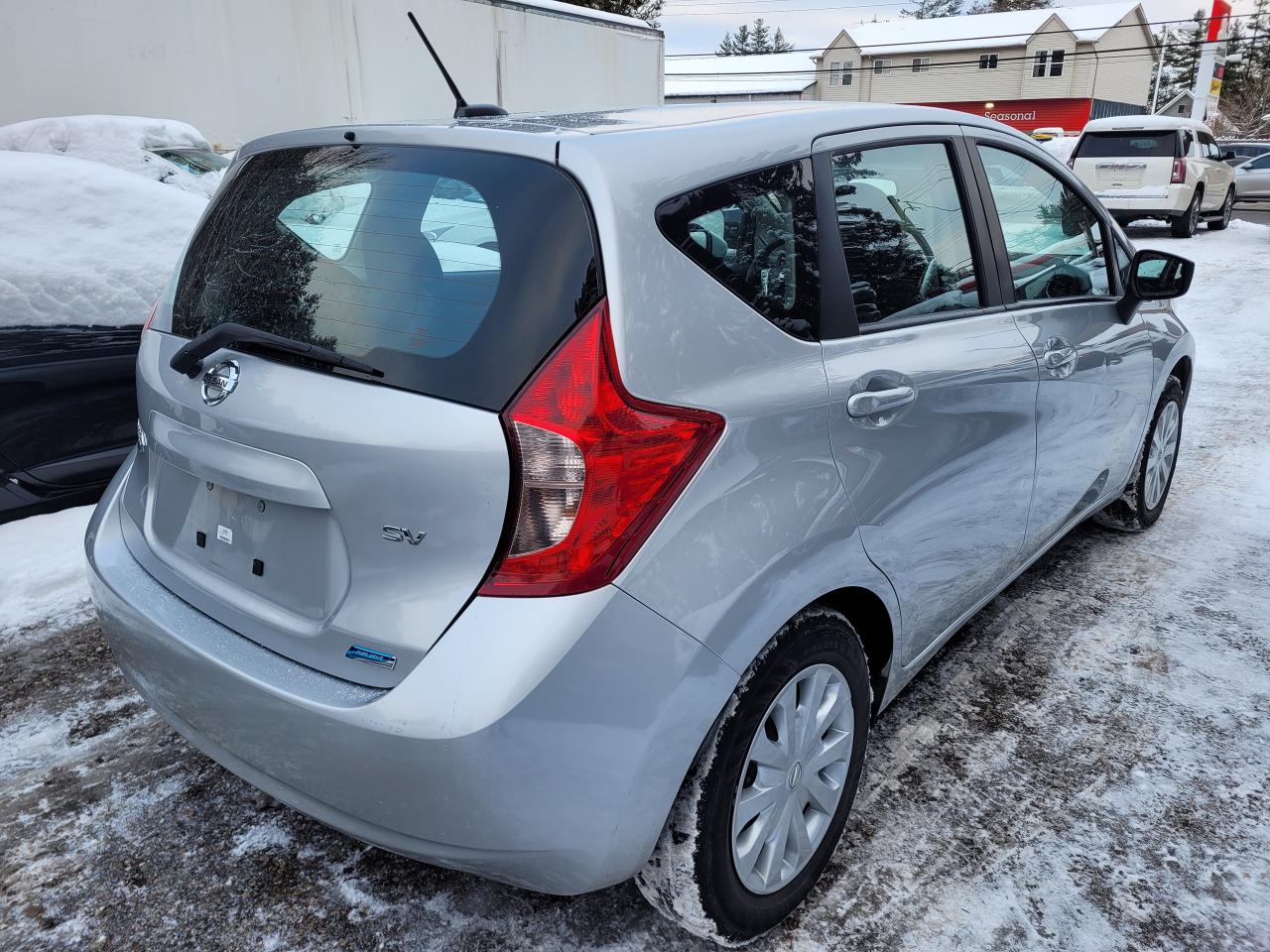 2015 Nissan Versa Note 5dr HB Auto 1.6 SV 1-Owner Clean CarFax Financing! Photo4