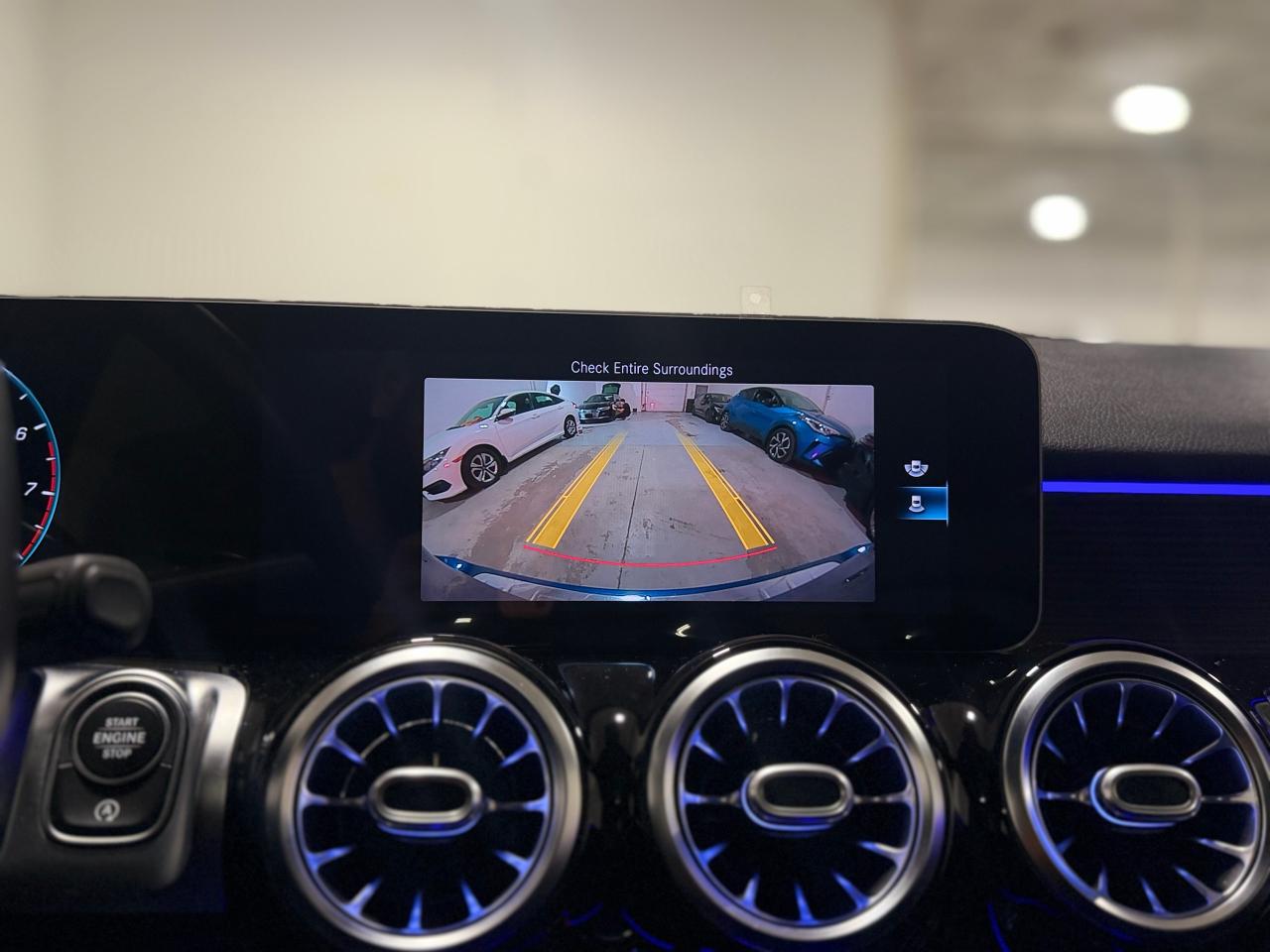 2021 Mercedes-Benz GLB GLB 250 Photo