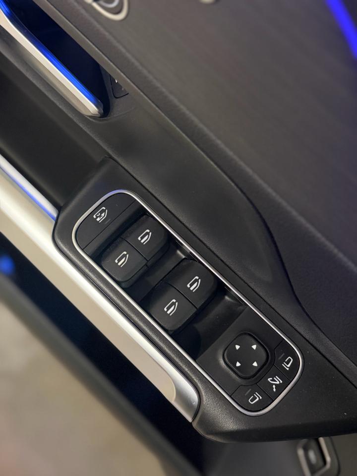 2021 Mercedes-Benz GLB GLB 250 Photo