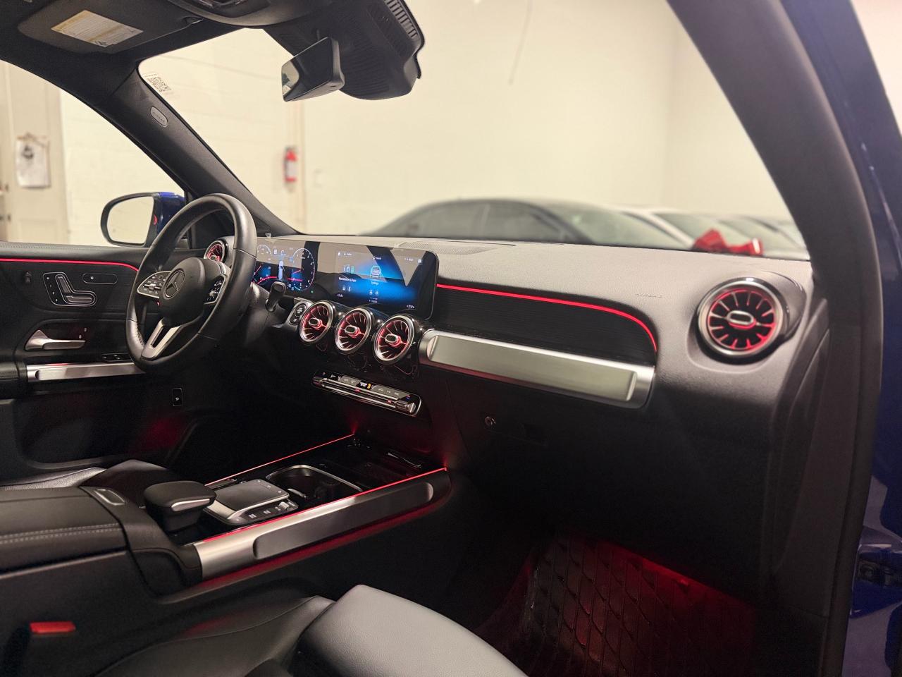 2021 Mercedes-Benz GLB GLB 250 Photo