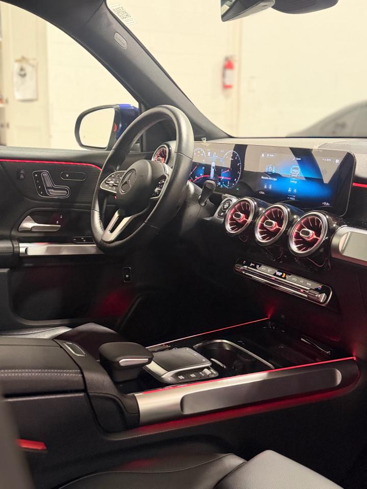 2021 Mercedes-Benz GLB GLB 250 Photo