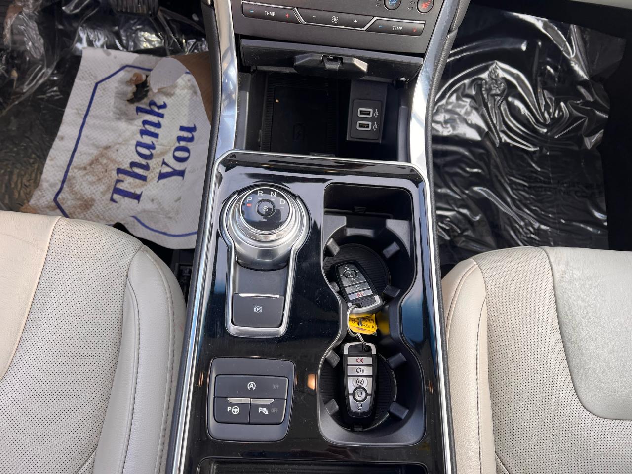 2019 Ford Edge Titanium Photo