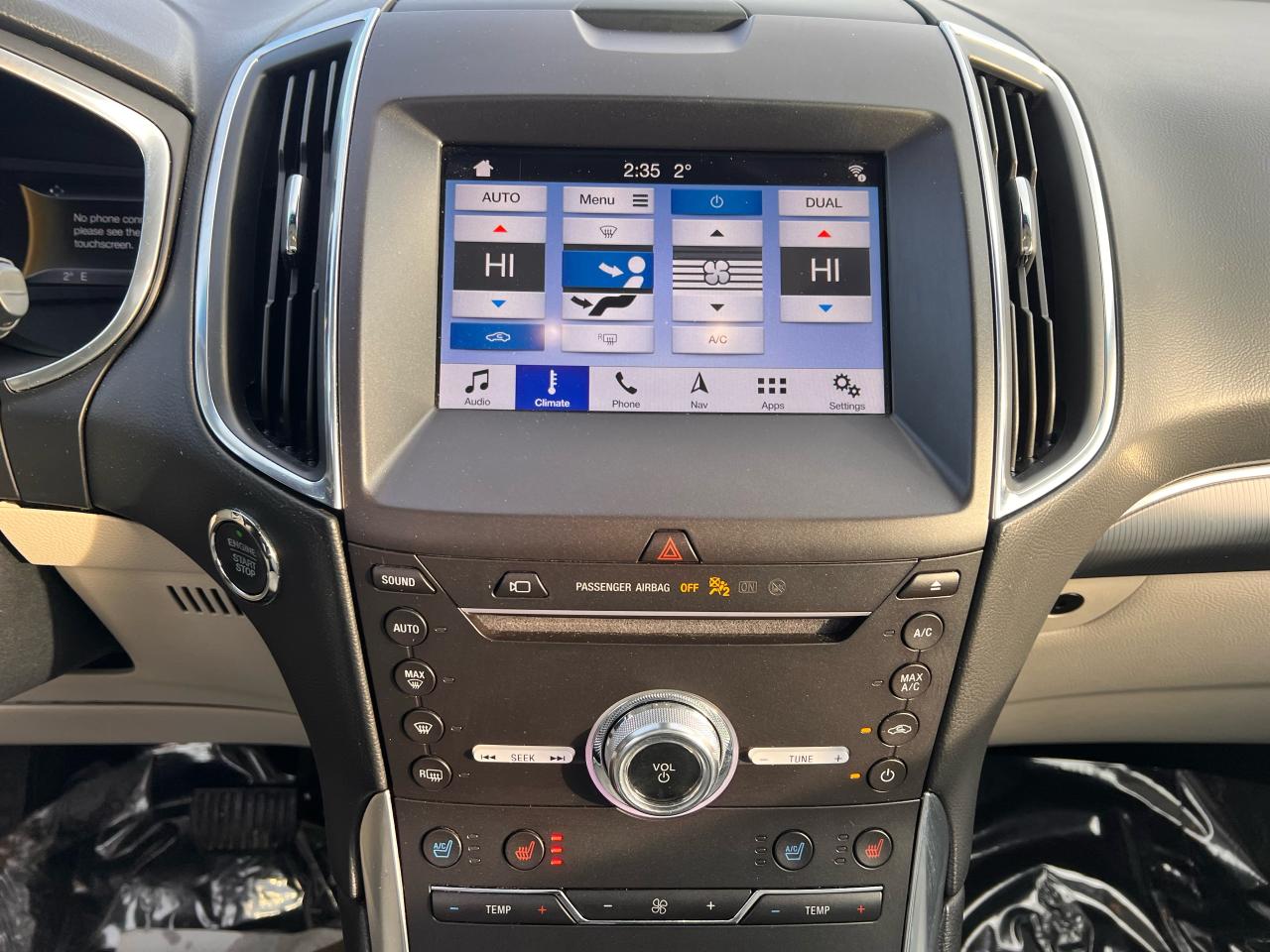 2019 Ford Edge Titanium Photo