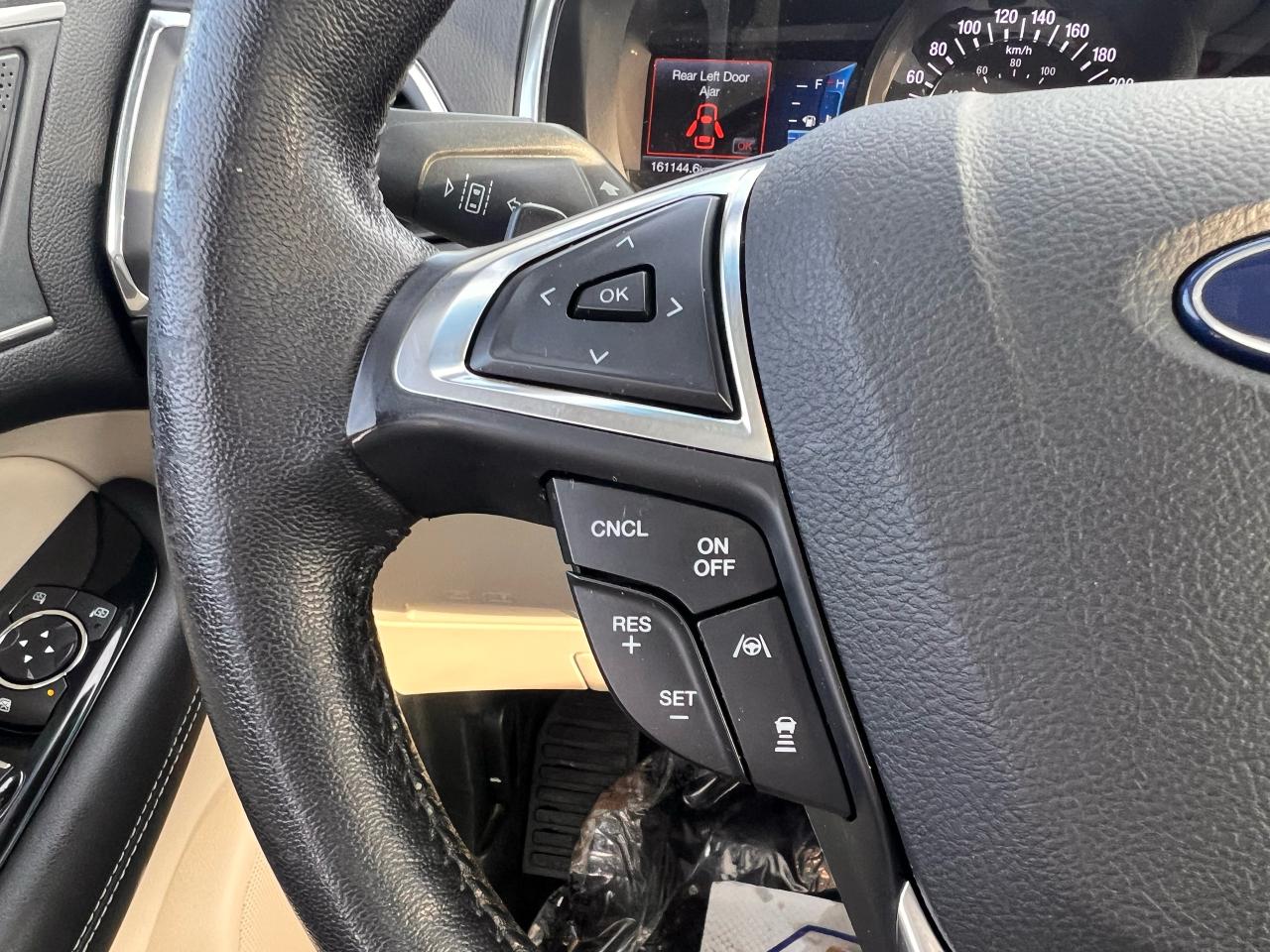 2019 Ford Edge Titanium Photo