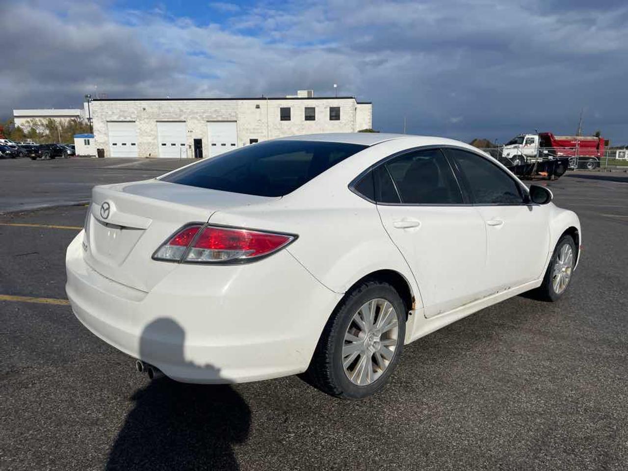 2010 Mazda MAZDA6 i Photo3