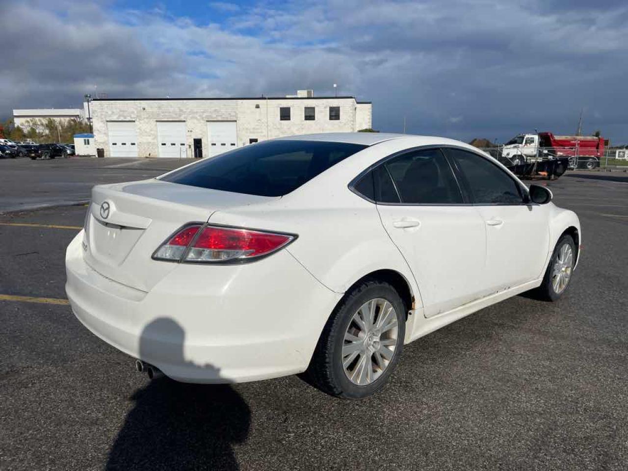 2010 Mazda MAZDA6 i Photo3