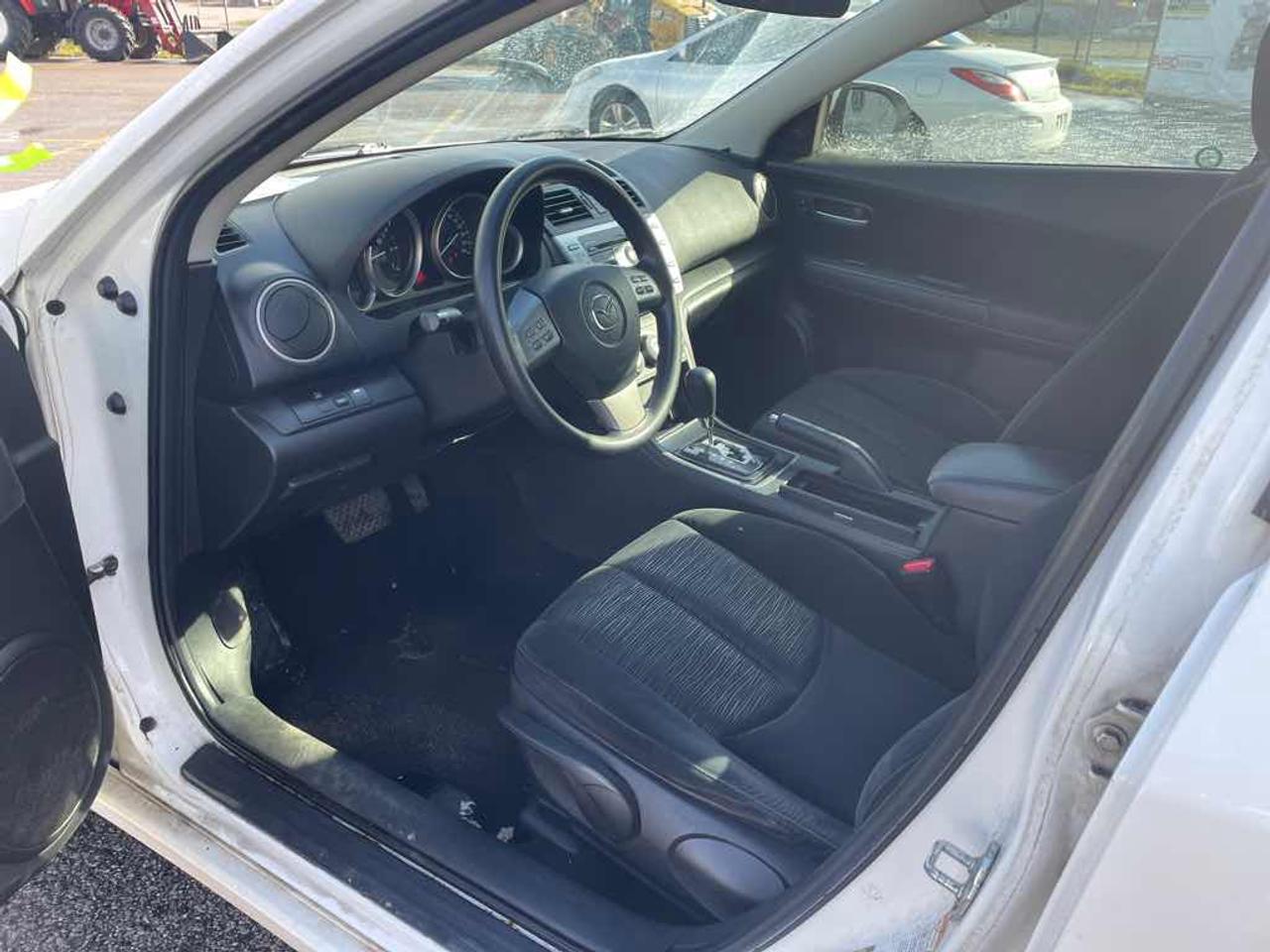 2010 Mazda MAZDA6 i Photo