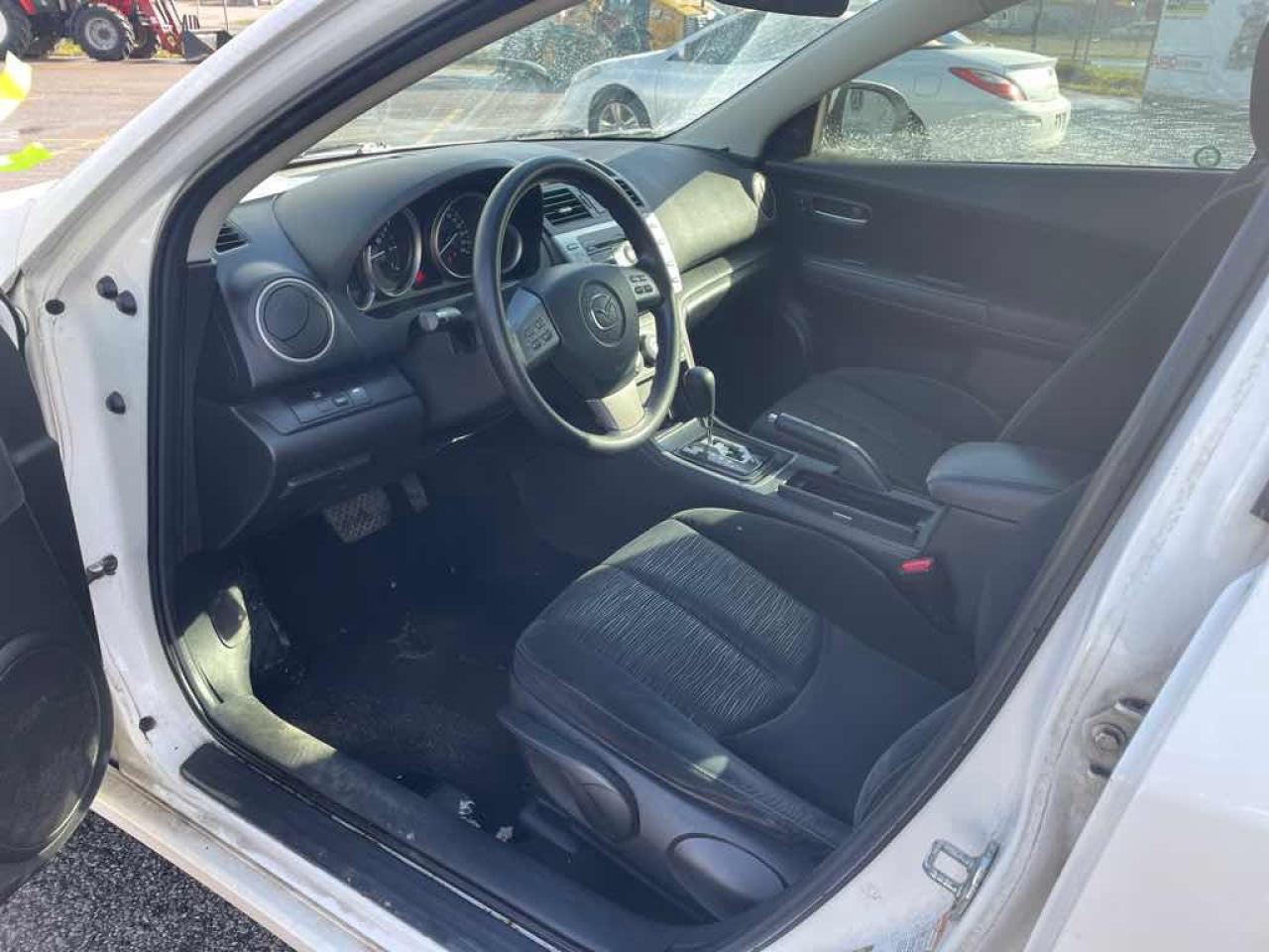 2010 Mazda MAZDA6 i Photo