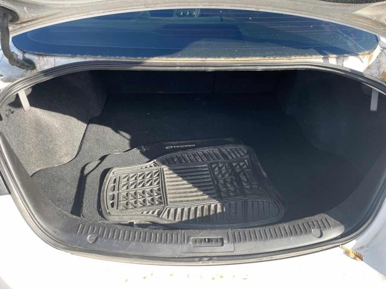 2010 Mazda MAZDA6 i Photo