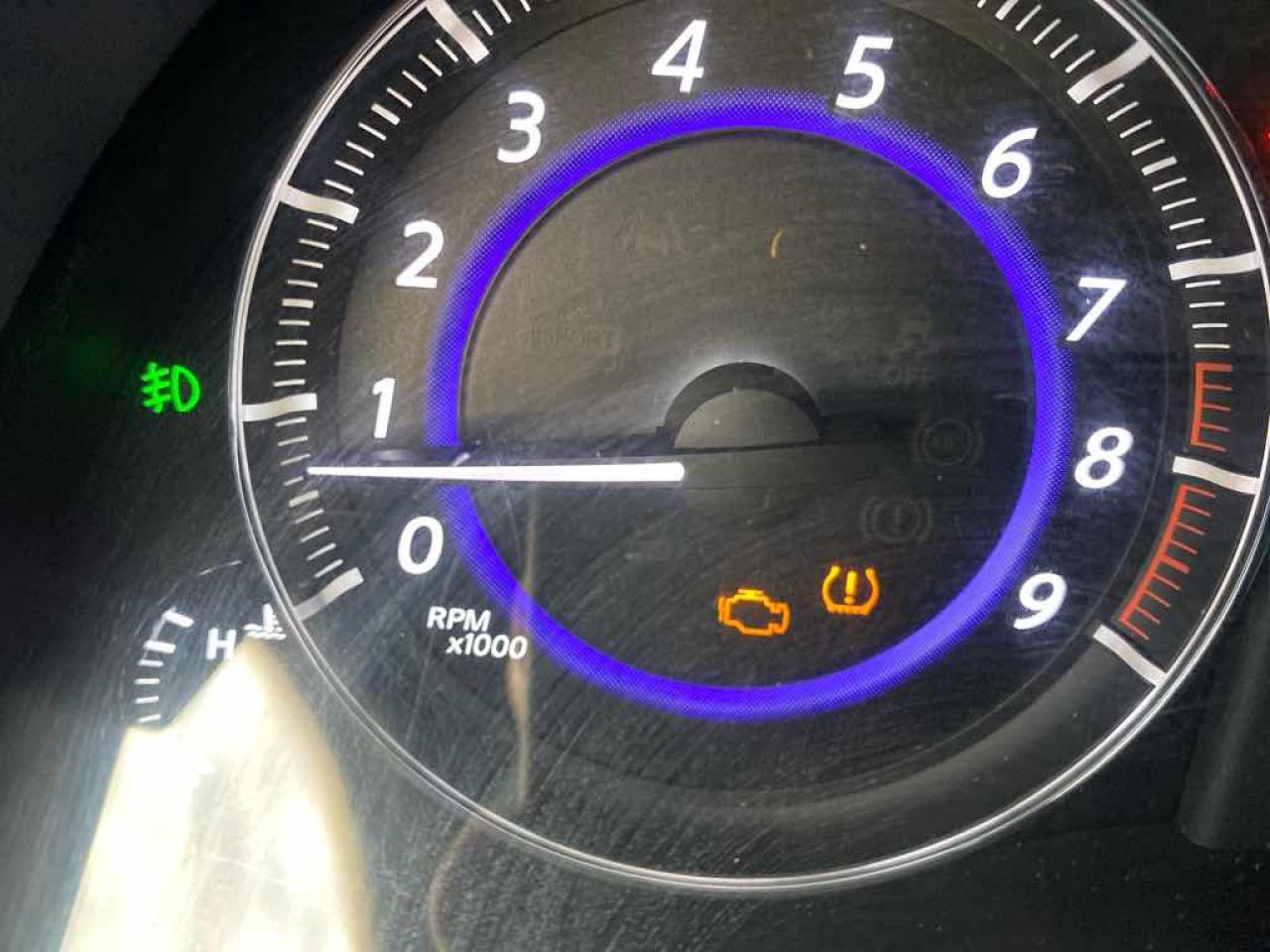 2016 Infiniti QX70  Photo