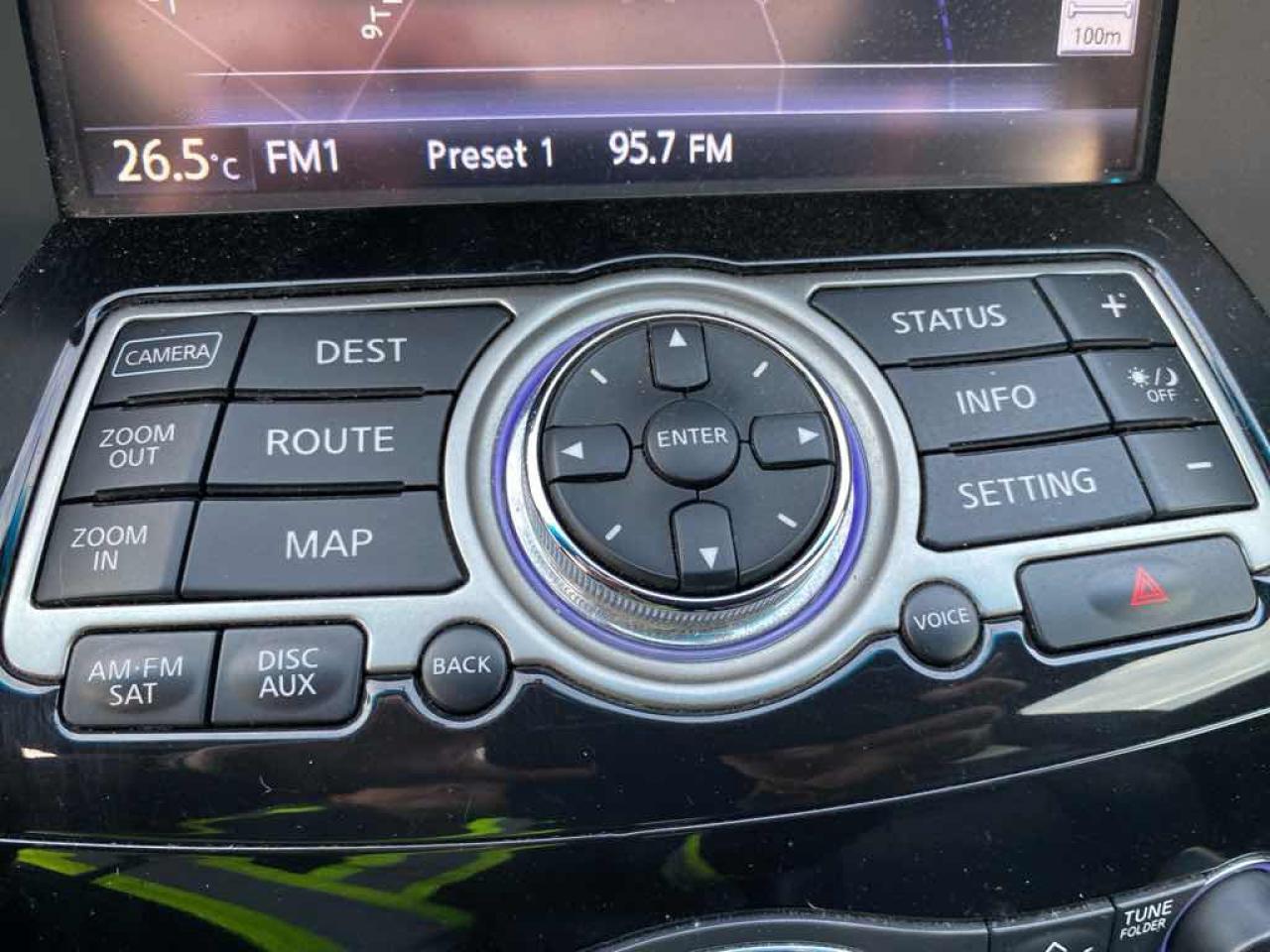 2016 Infiniti QX70  Photo