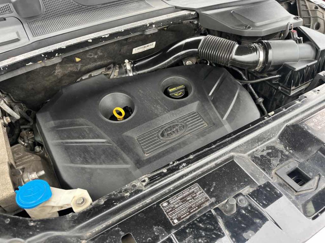 2016 Land Rover Discovery Sport HS Photo