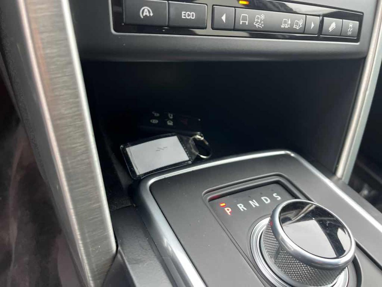 2016 Land Rover Discovery Sport HS Photo