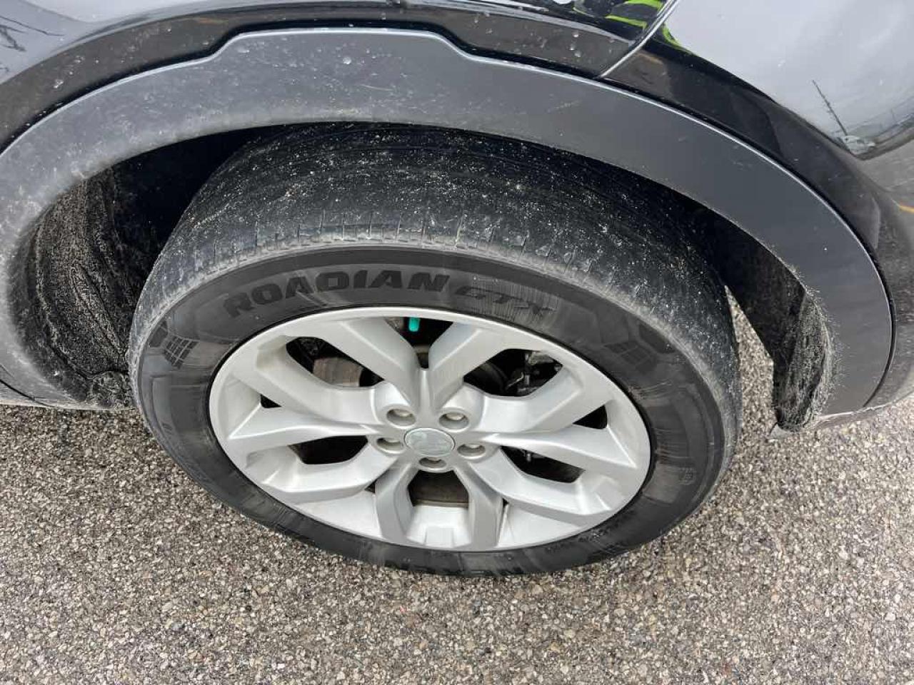 2016 Land Rover Discovery Sport HS Photo