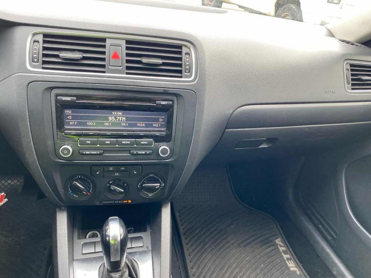 2013 Volkswagen Jetta  Photo