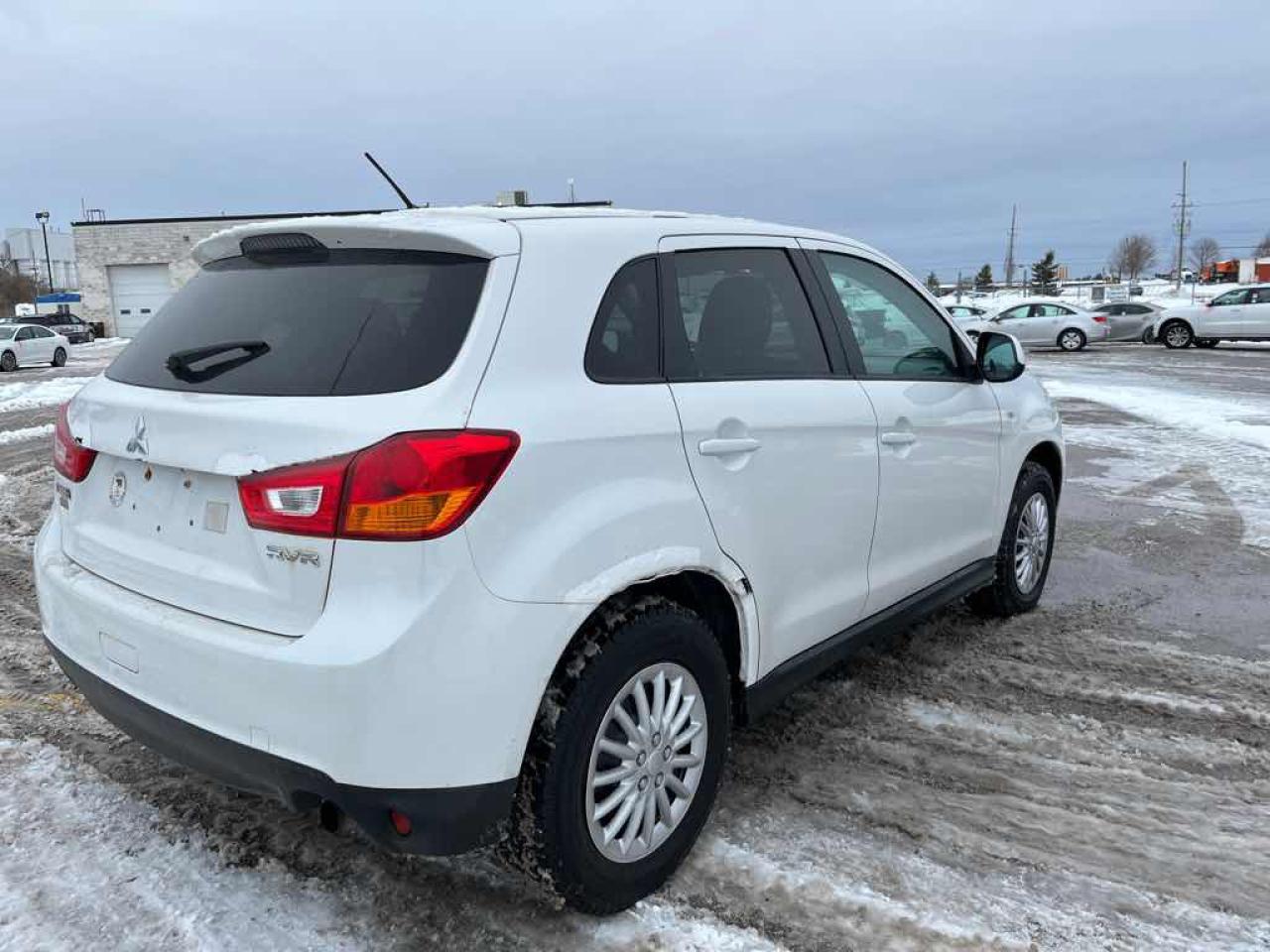 2015 Mitsubishi RVR SE Photo