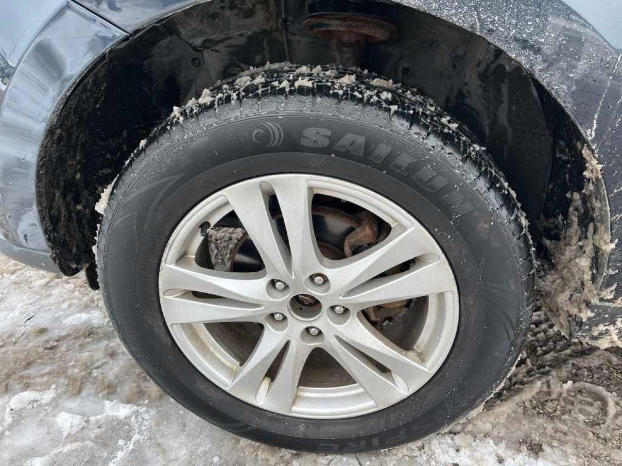 2011 Hyundai Santa Fe GLS Photo