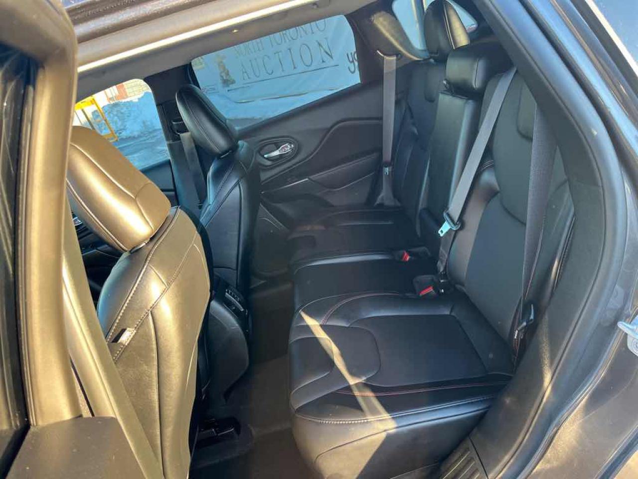 2022 Jeep Cherokee Trailhawk Photo