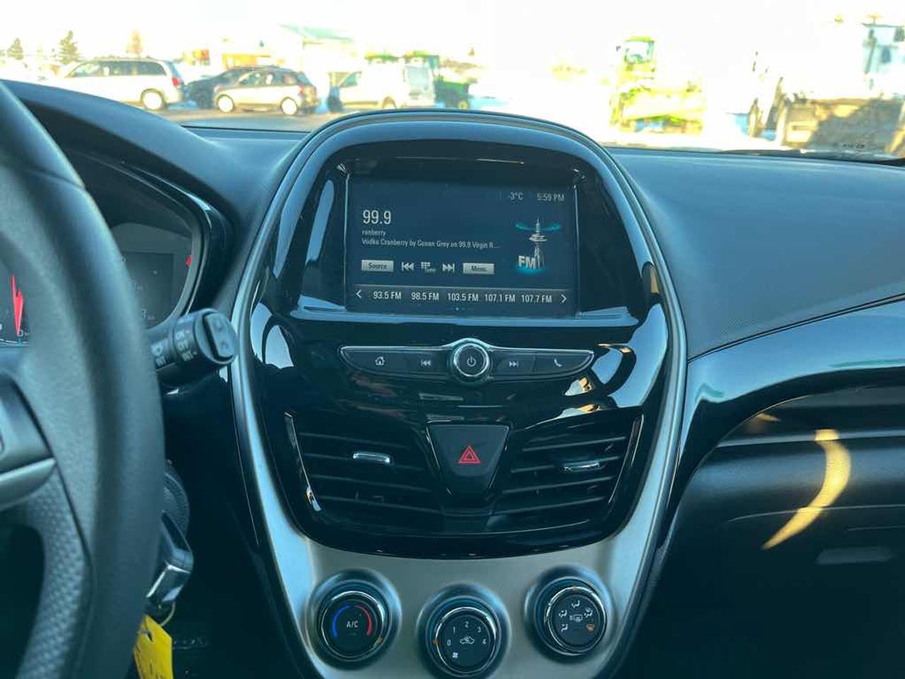 2016 Chevrolet Spark 1LT Photo