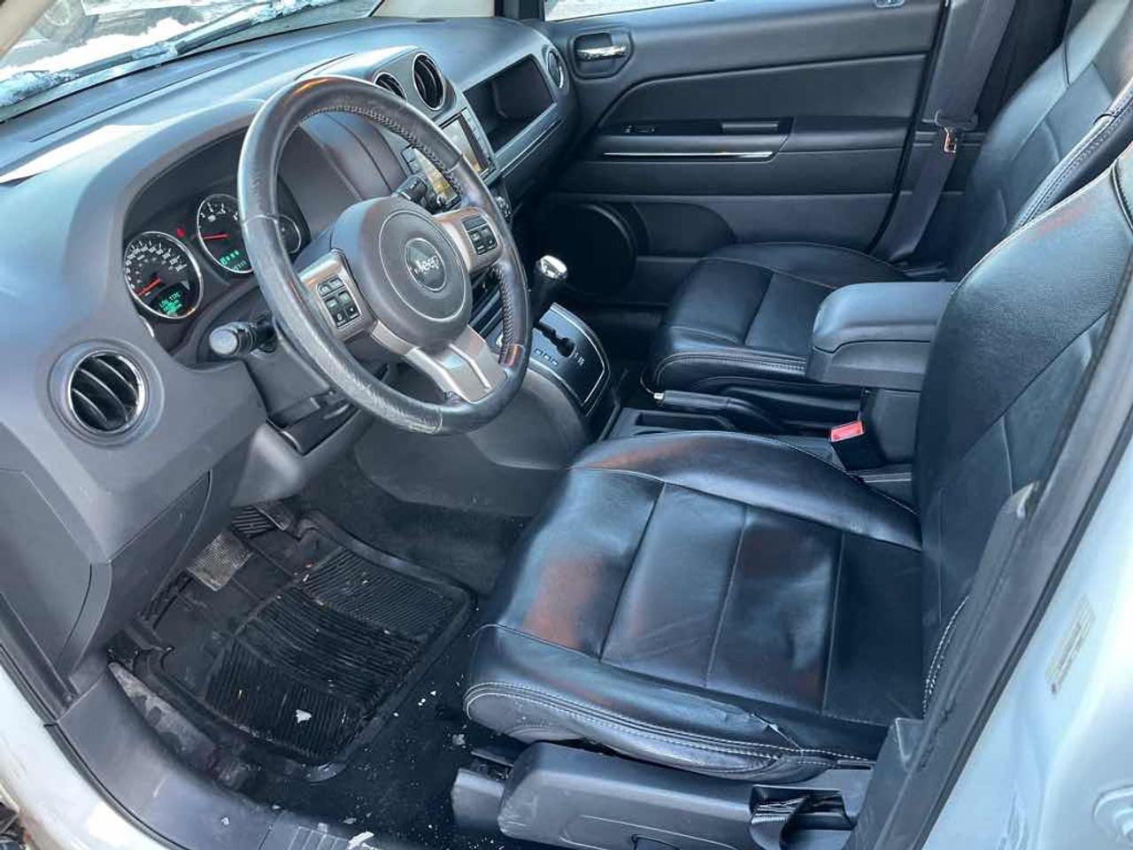 2013 Jeep Compass LIMITED Photo