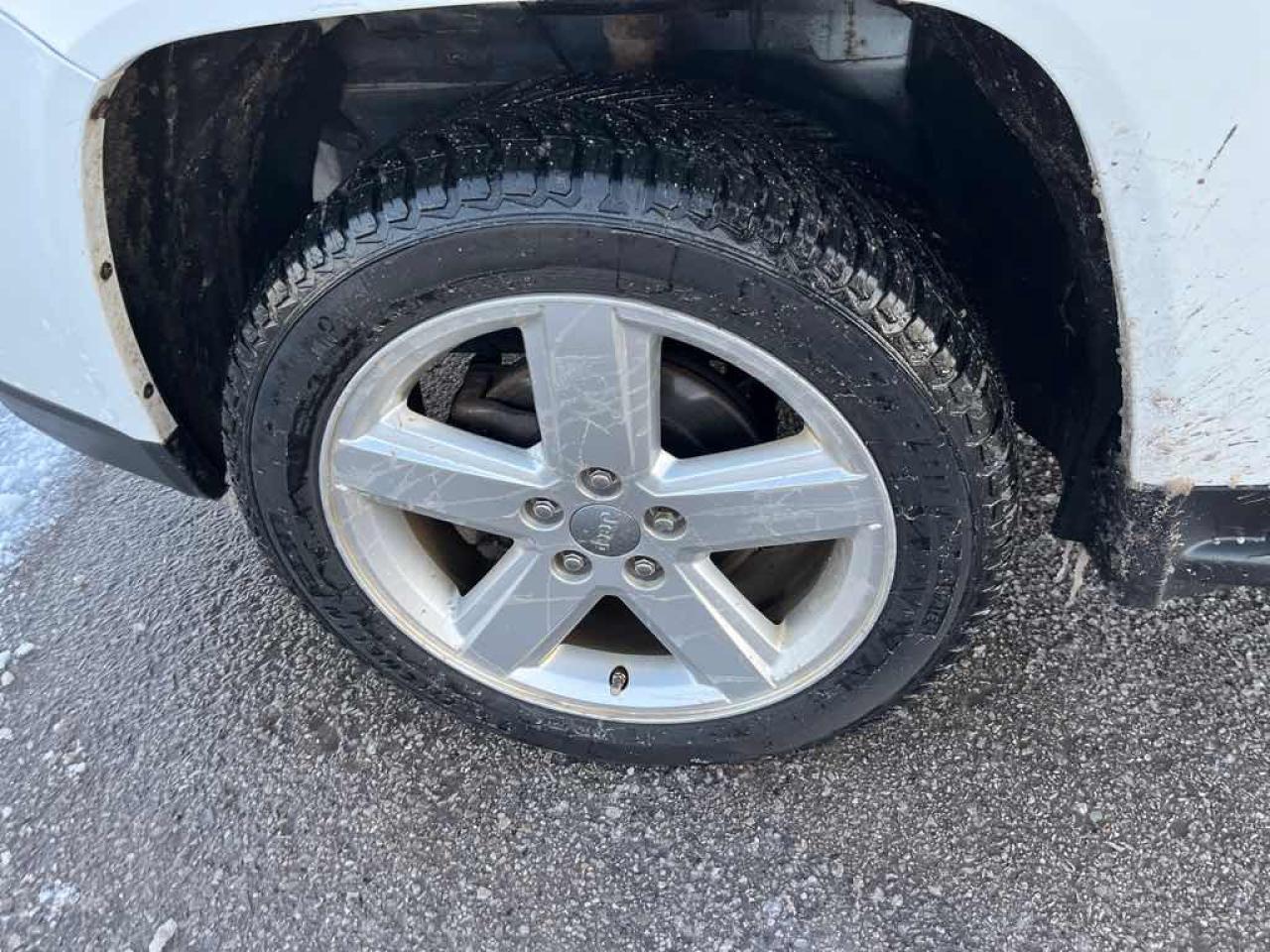 2013 Jeep Compass LIMITED Photo