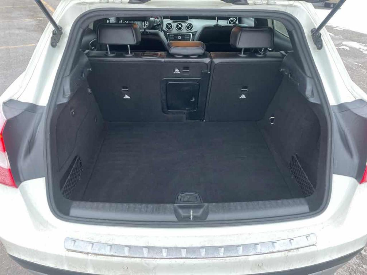 2016 Mercedes-Benz GLA 250 4MATIC Photo