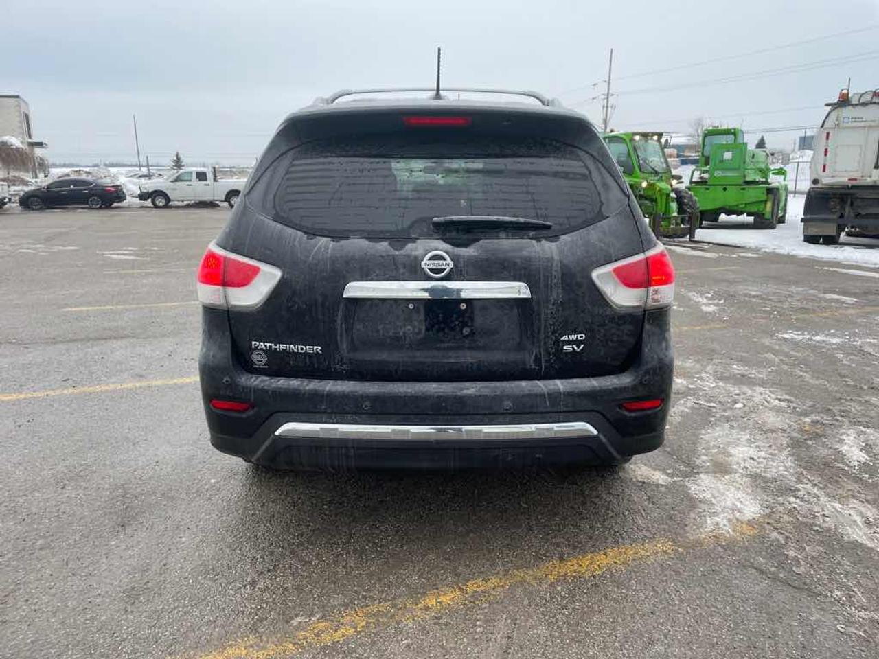 2013 Nissan Pathfinder  Photo4