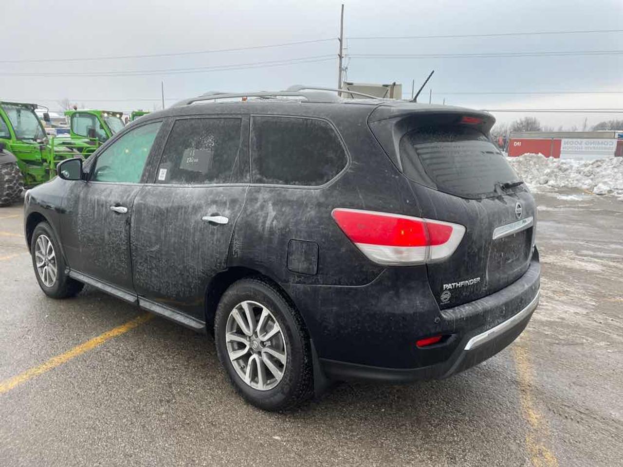 2013 Nissan Pathfinder  Photo