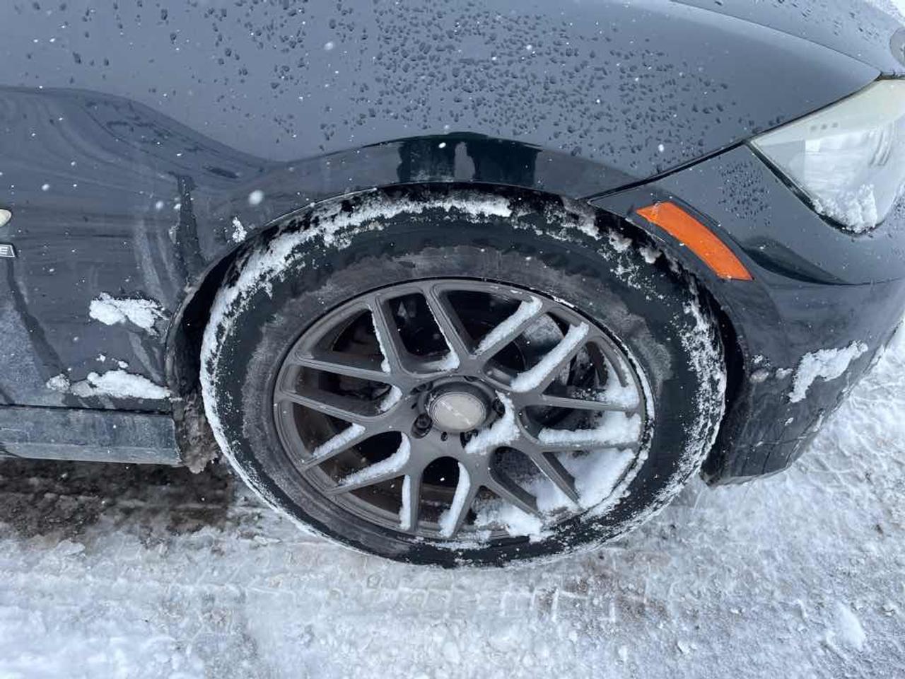 2011 BMW 3 Series 328 XI Photo