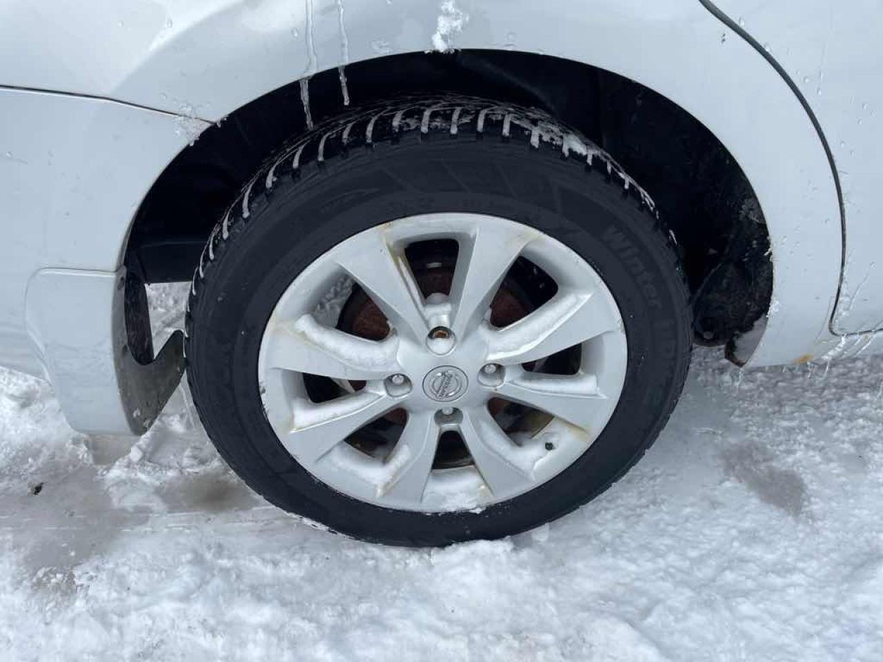 2011 Nissan Sentra  Photo