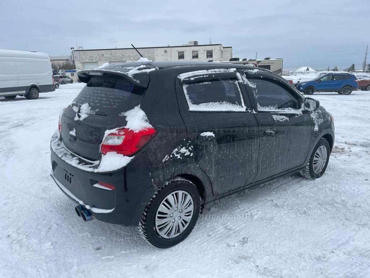 2017 Mitsubishi Mirage ES Photo3