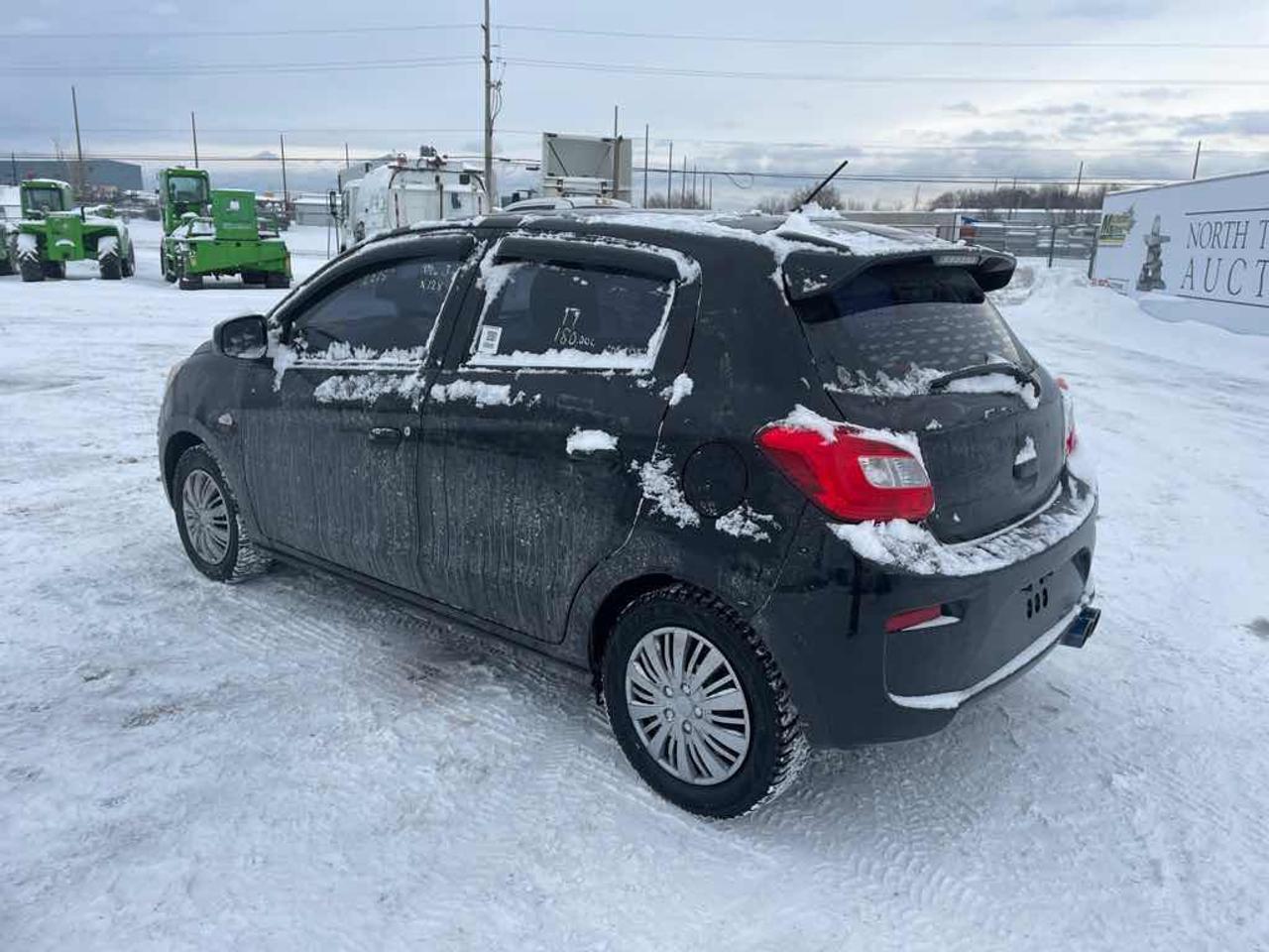 2017 Mitsubishi Mirage ES Photo