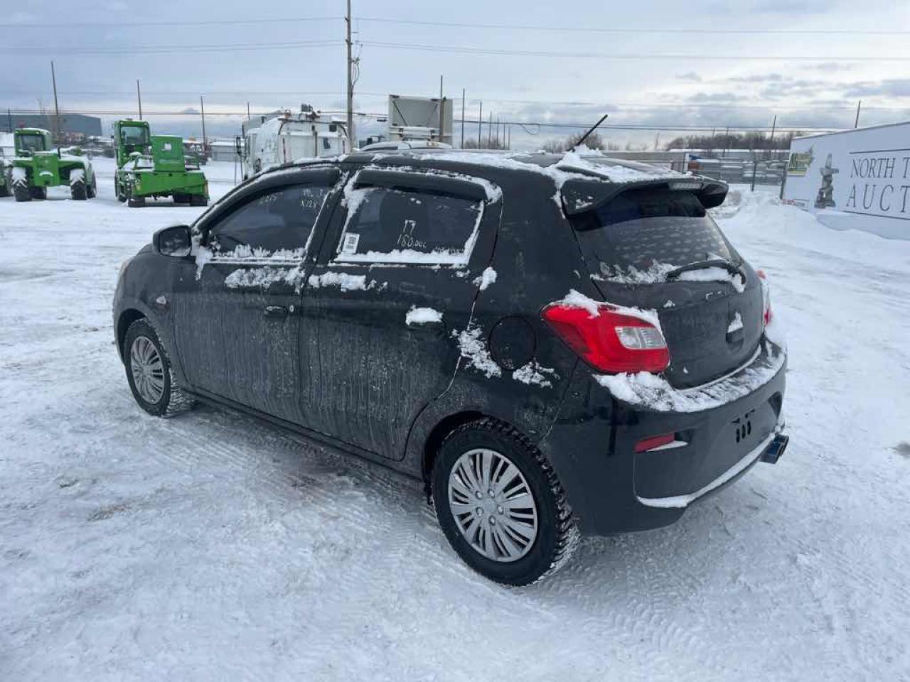 2017 Mitsubishi Mirage ES Photo